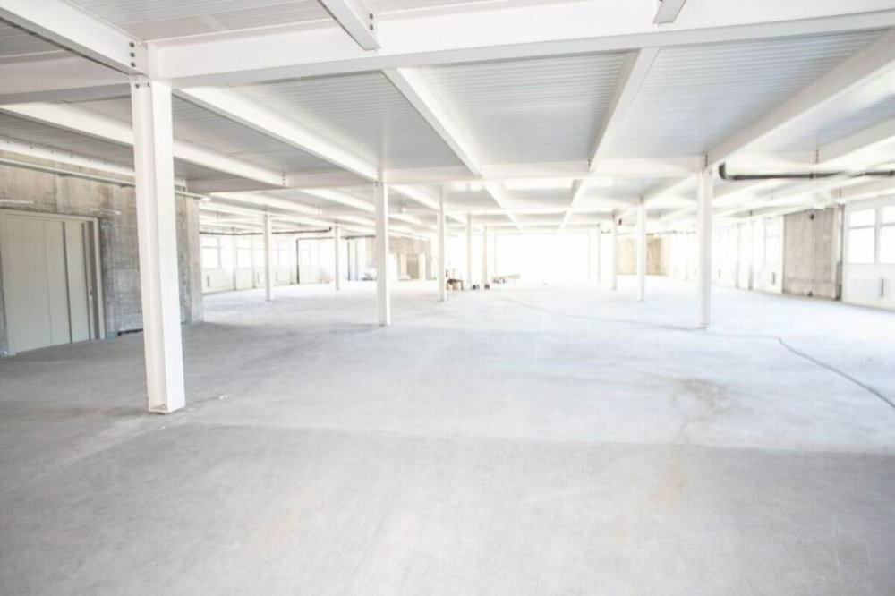 null rooms Office & Commercial for rent in Mels - image 1/6