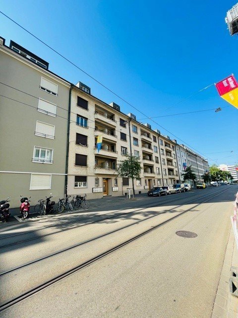 Studio/Mansardenzimmer nähe Gewerbeschule und Bad. Bahnhof
