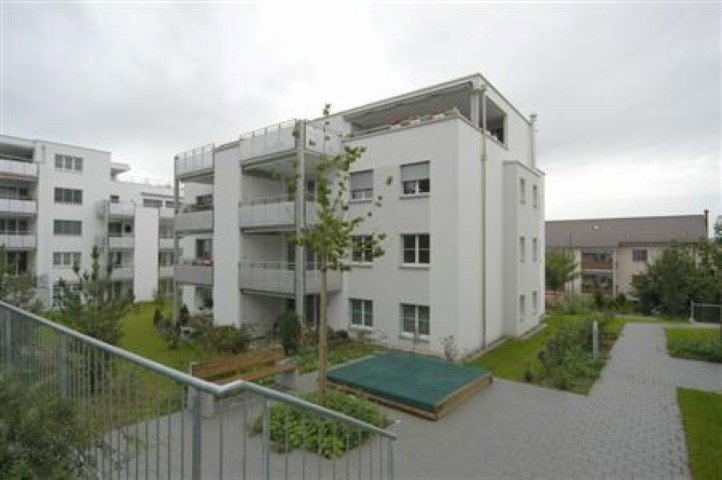 null rooms Car park, garage for rent in Rümlang - image 1/1