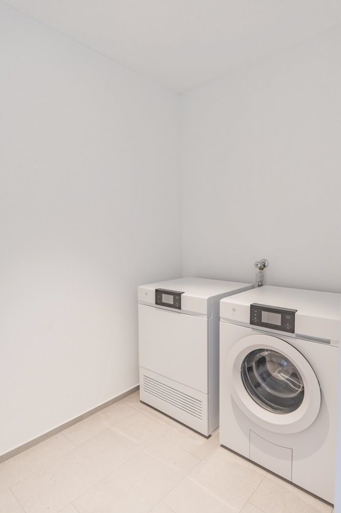 3.5 rooms Apartment for rent in Maienfeld - image 1/8