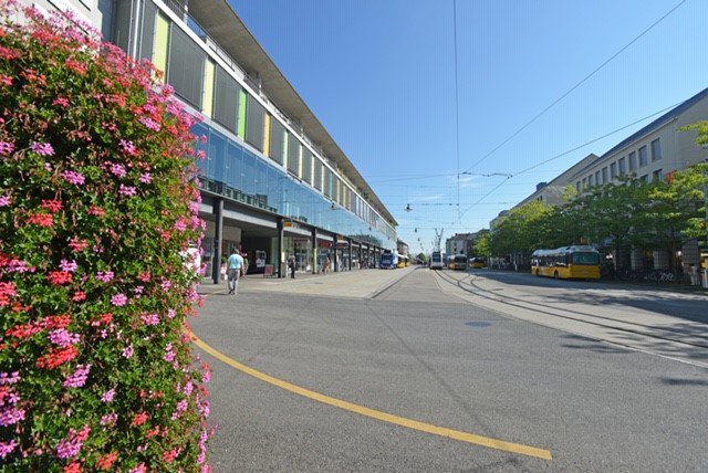 null rooms Office & Commercial for rent in Frauenfeld - image 1/2