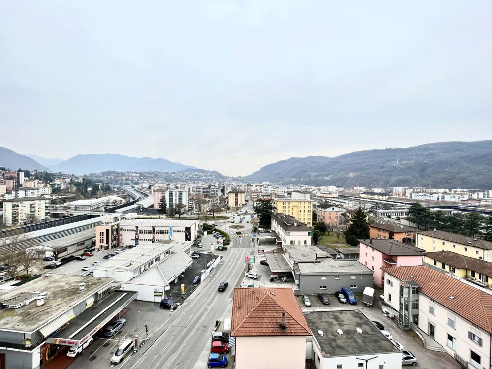 4 rooms Apartment to buy in Montreux - image 1/5