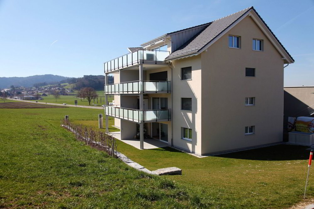 null Zimmer Parkplatz, Garage zu vermieten in Wallenwil - Bild 1/2