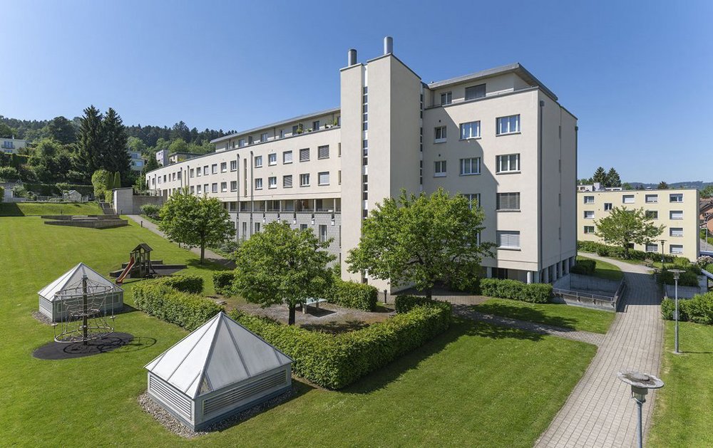 null rooms Car park, garage for rent in Wittenbach - image 1/2