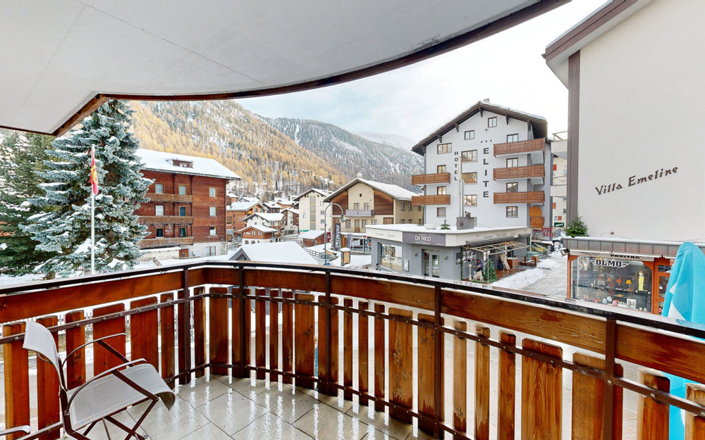 3.5 rooms Apartment to buy in Zermatt - image 1/13