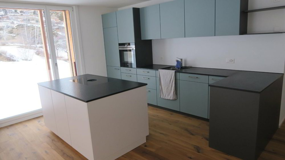 5.5 Zimmer Wohnung zum verkaufen in Zeneggen - Bild 1/8