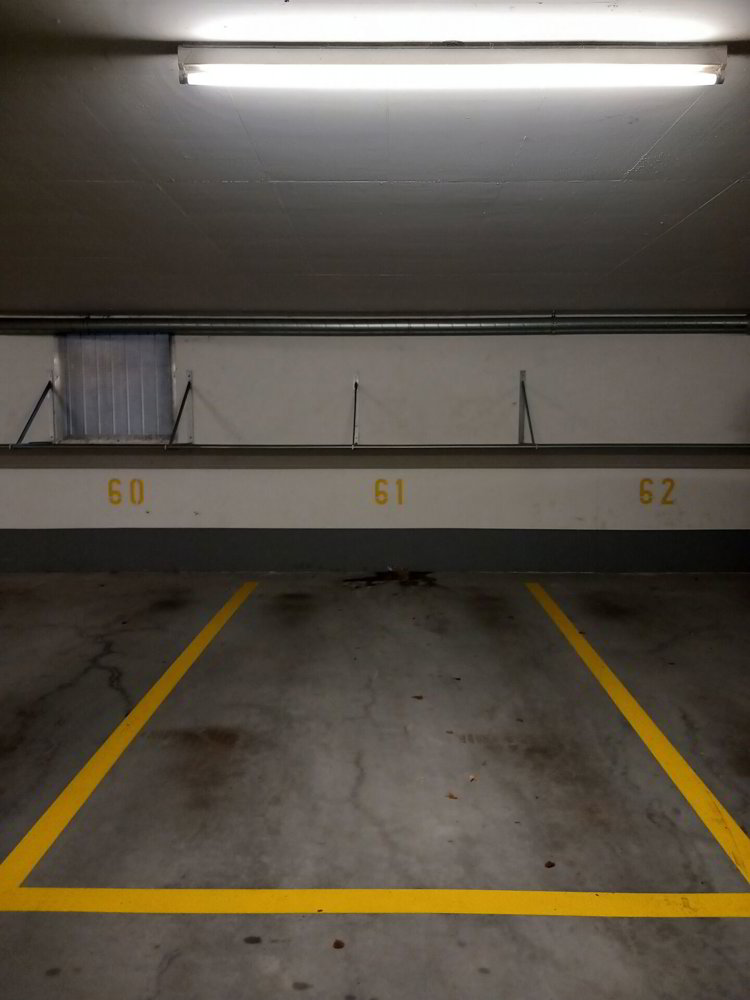 Parking, garage null pièces à louer à Mels - image 1/2