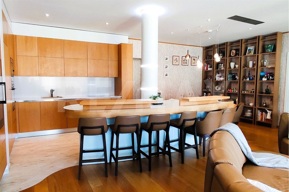 4.5 rooms Apartment to buy in Lugano - image 1/4