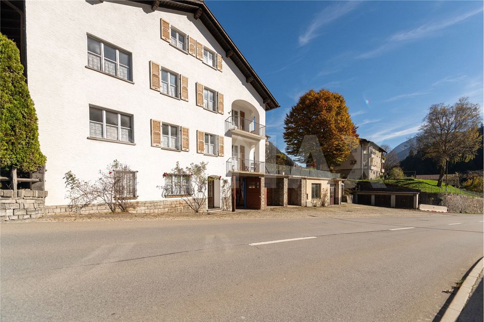10 Zimmer Wohnung zum verkaufen in Airolo - Bild 1/4