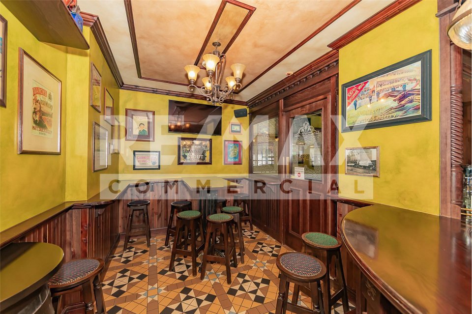 Bureau & Commerce null pièces à acheter à Engelberg - image 1/13
