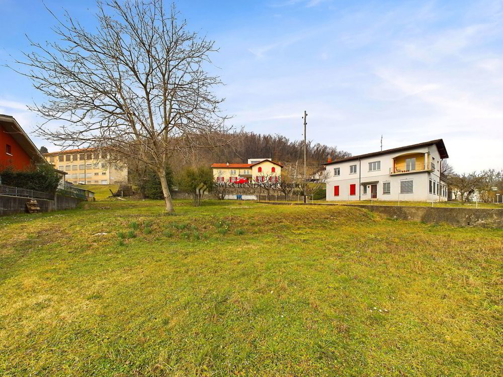Bauland in Arzo - Einmalige Gelegenheit für den Bau Ihres Traumhauses 520 m² - Ansicht 2