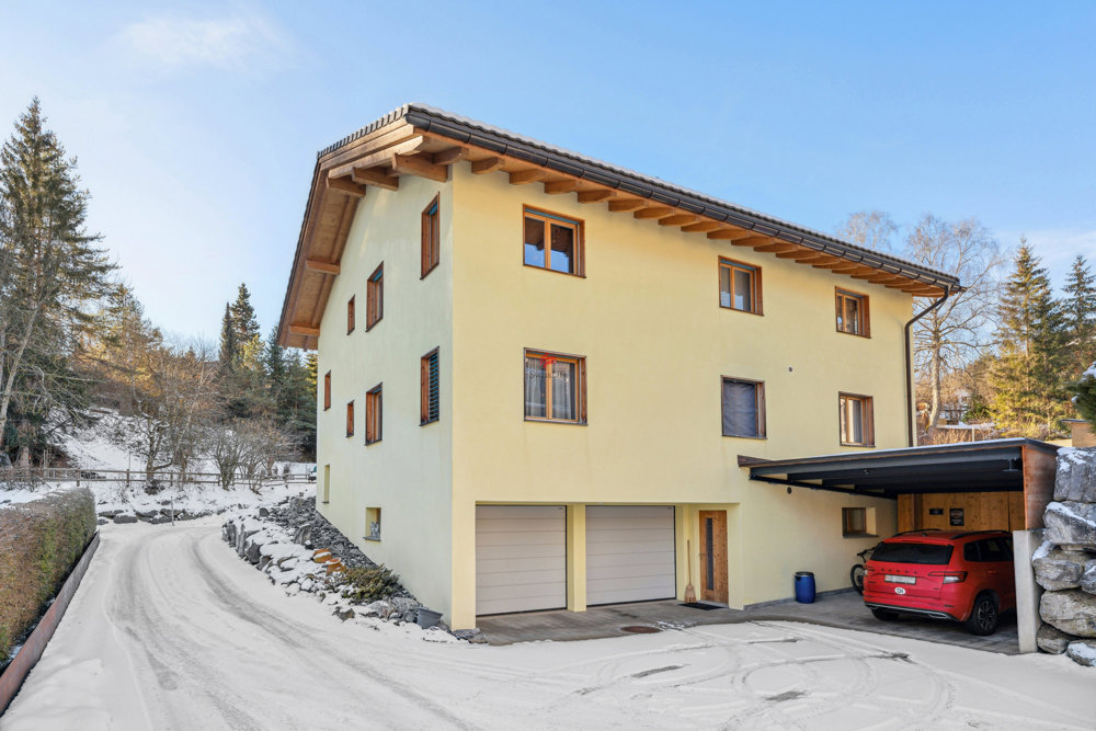 9 Zimmer Haus zum verkaufen in Laax GR - Bild 1/13