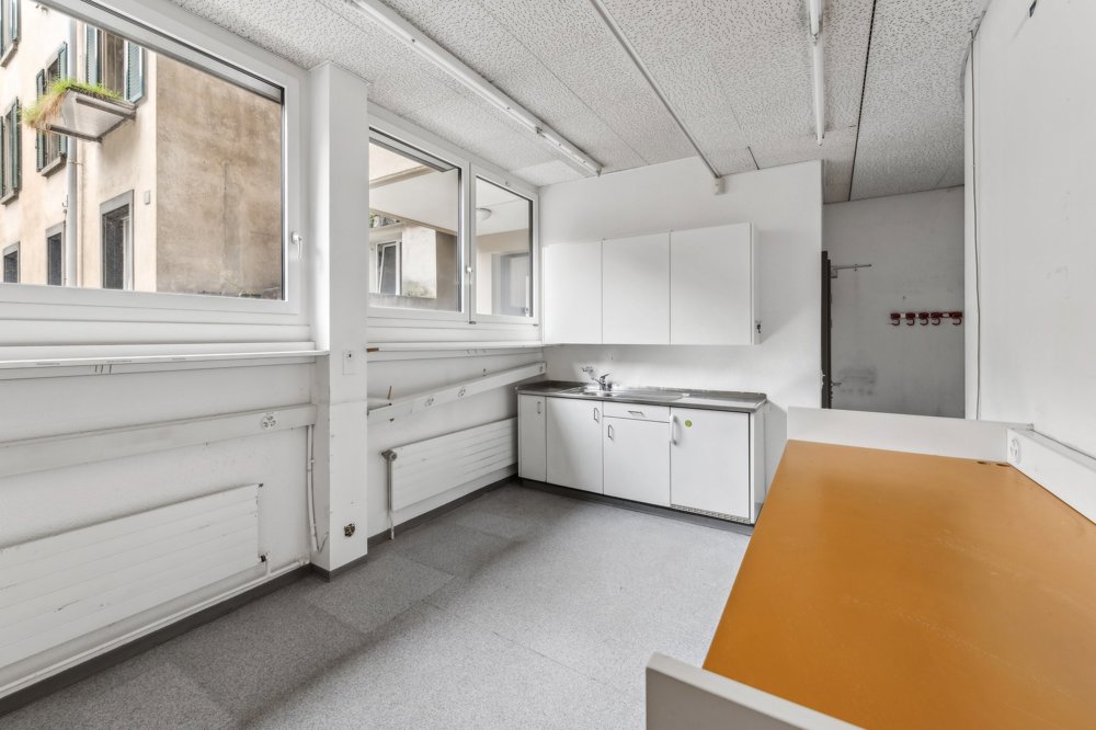 null Zimmer Büro zu vermieten in Luzern - Bild 1/6