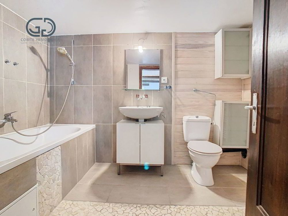 Maison 8 pièces à acheter à Bonfol - image 1/13