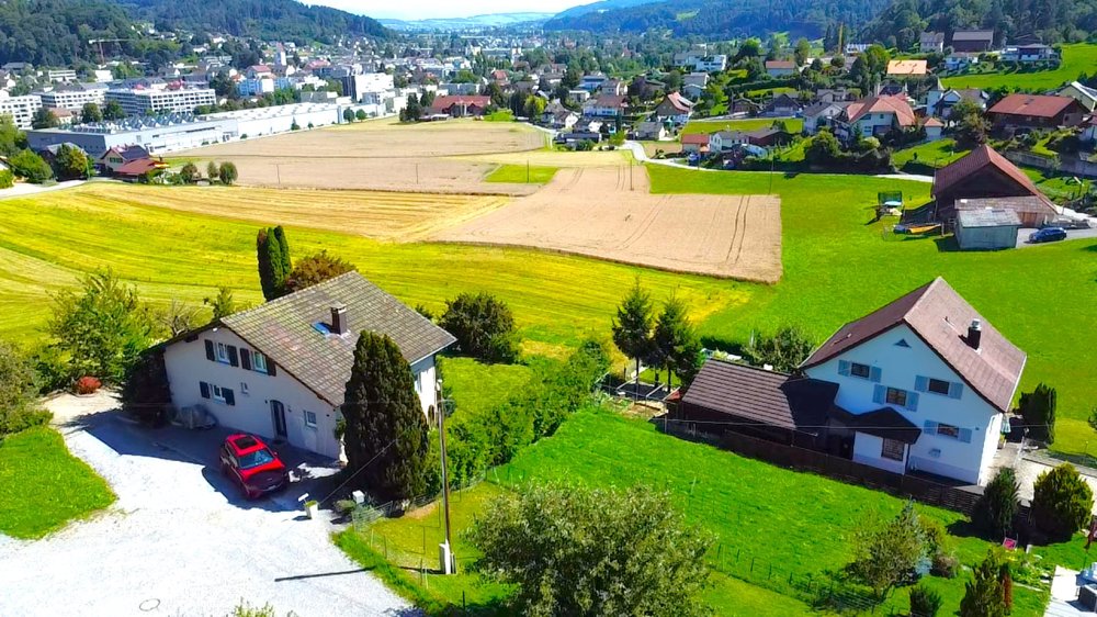 SANIERT MIT SONNIGEM GARTEN UND ALPENSICHT! - Ansicht 2