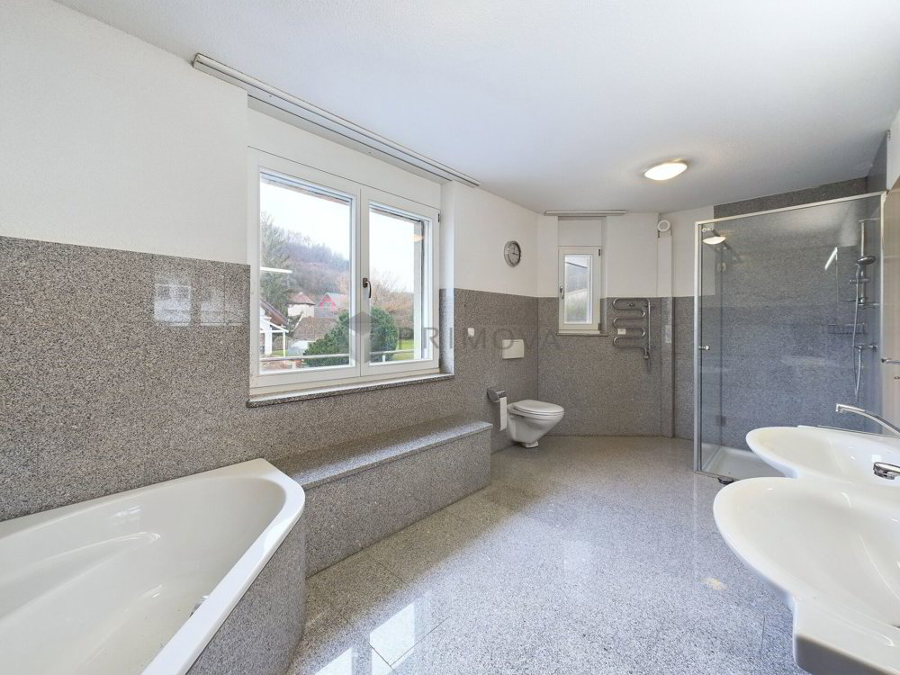 6.5 Zimmer Haus zum verkaufen in Bad Zurzach - Bild 1/12