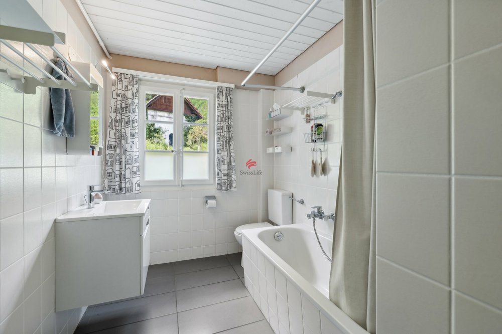 Casa di 8.5 locali in vendita a Eiken - immagine 1/13