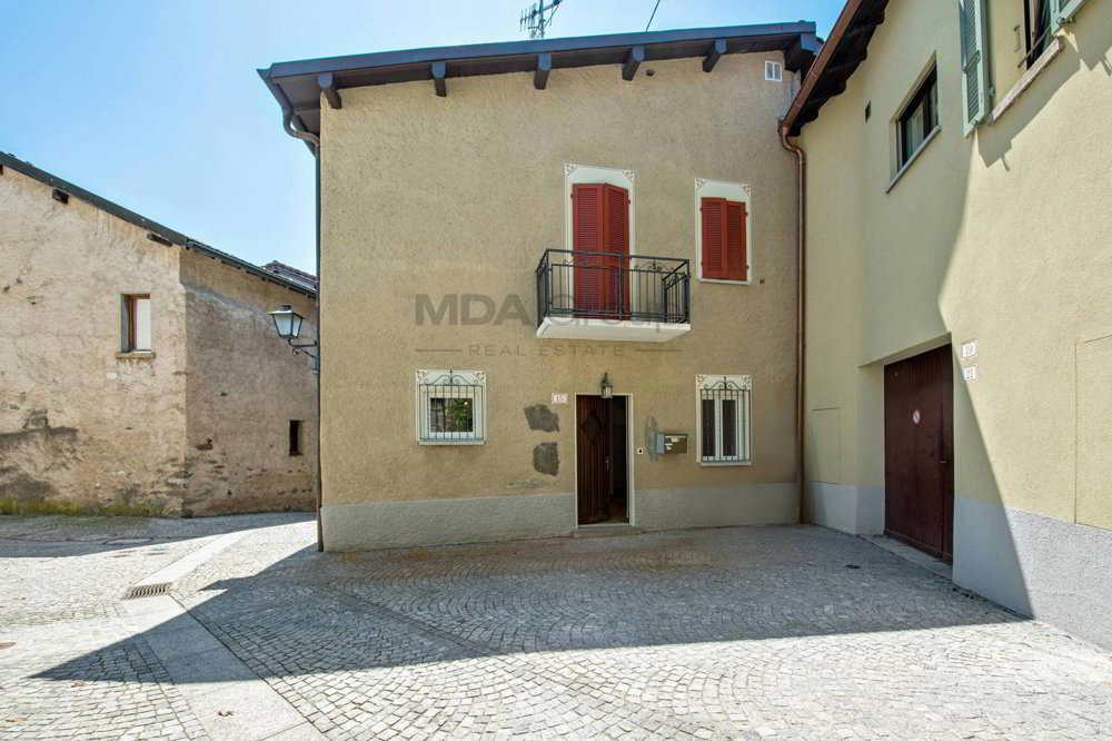 Casa di 3 locali in vendita a Comano - immagine 1/13