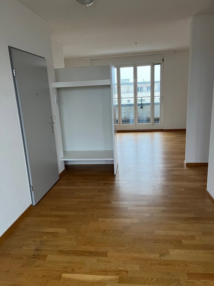 Appartamento di 3.5 locali in affitto a Wittenbach - immagine 1/9