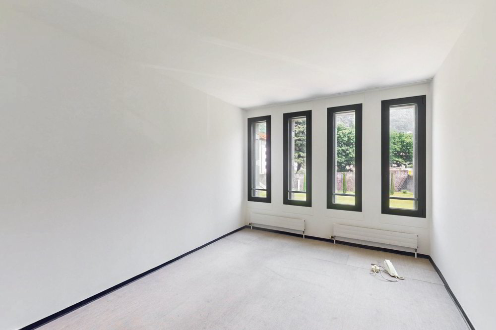 null rooms Office & Commercial for rent in Bellinzona - image 1/6