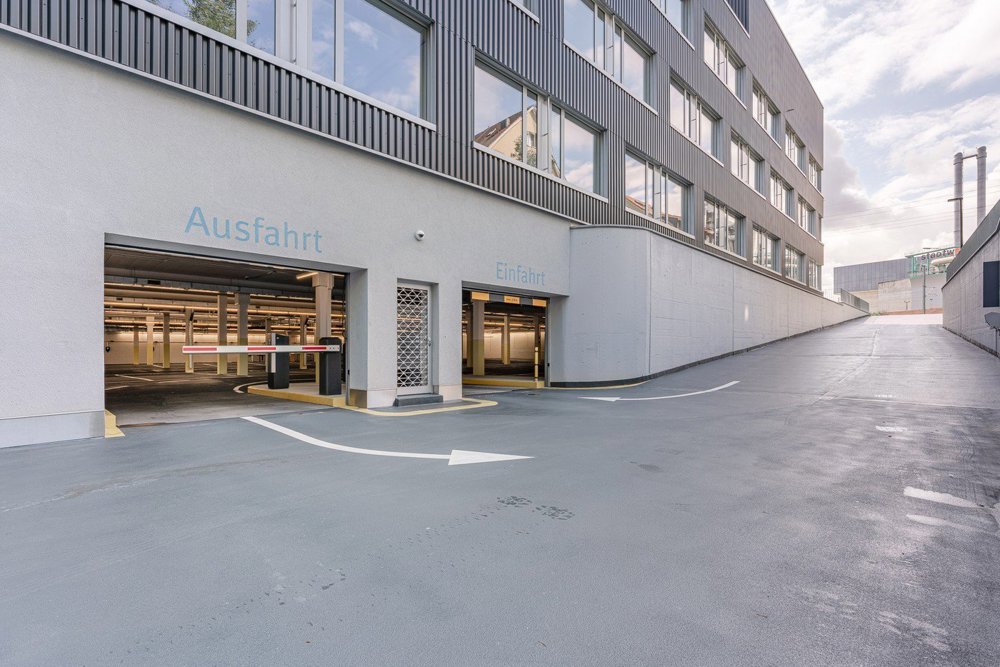 null rooms Office & Commercial for rent in Winterthur - image 1/13