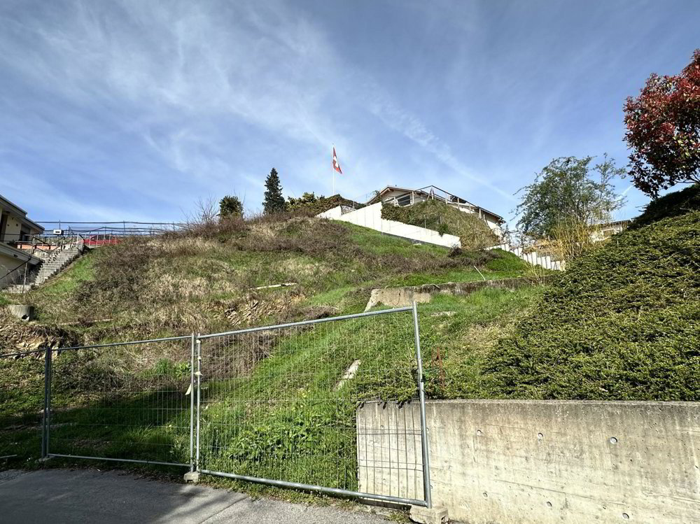 TERRENO CON LICENZA PER UNA VILLA DI PREGIO A COMANO - Ansicht 4