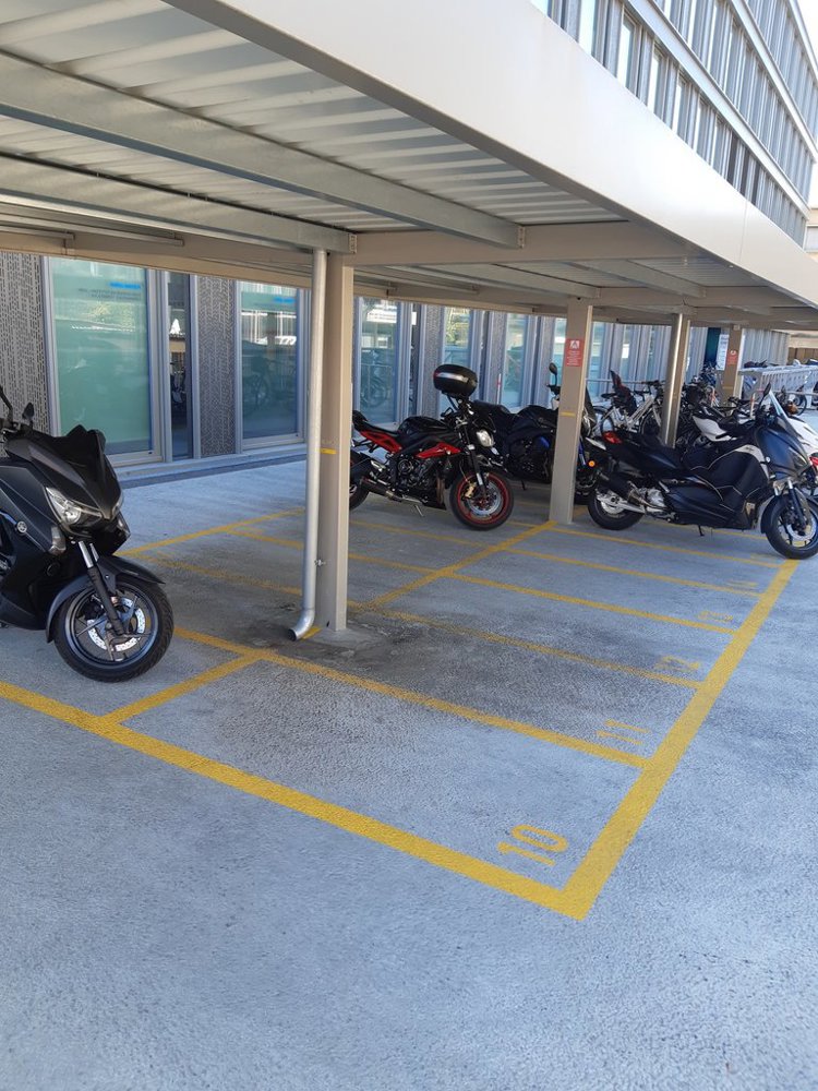 Parcheggio, garage di null locali in affitto a Prilly - immagine 1/5