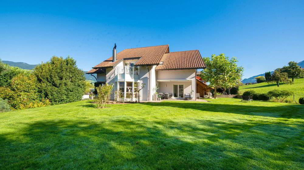 Casa di 10.5 locali in vendita a Sachseln - immagine 1/12