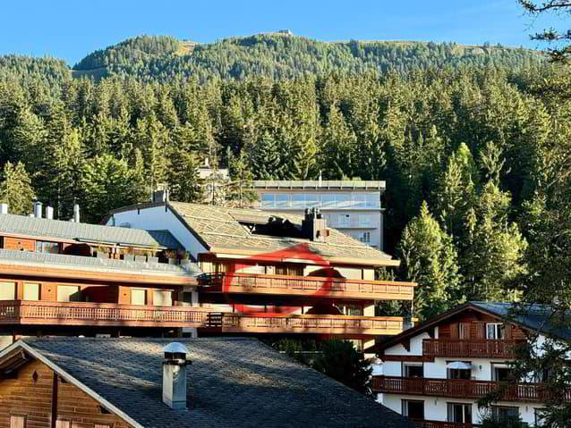 3.5 rooms Apartment to buy in Crans-Montana - image 1/13