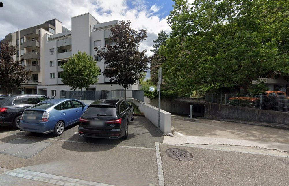 Parking, garage null pièces à louer à Reinach BL - image 1/1