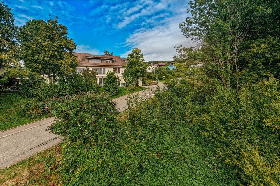 6.5 Zimmer Haus zum verkaufen in Eggenwil - Bild 1/8
