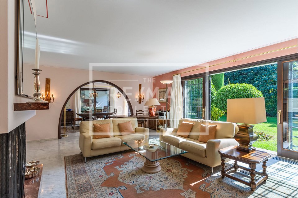 Casa di 7 locali in vendita a Ascona - immagine 1/4