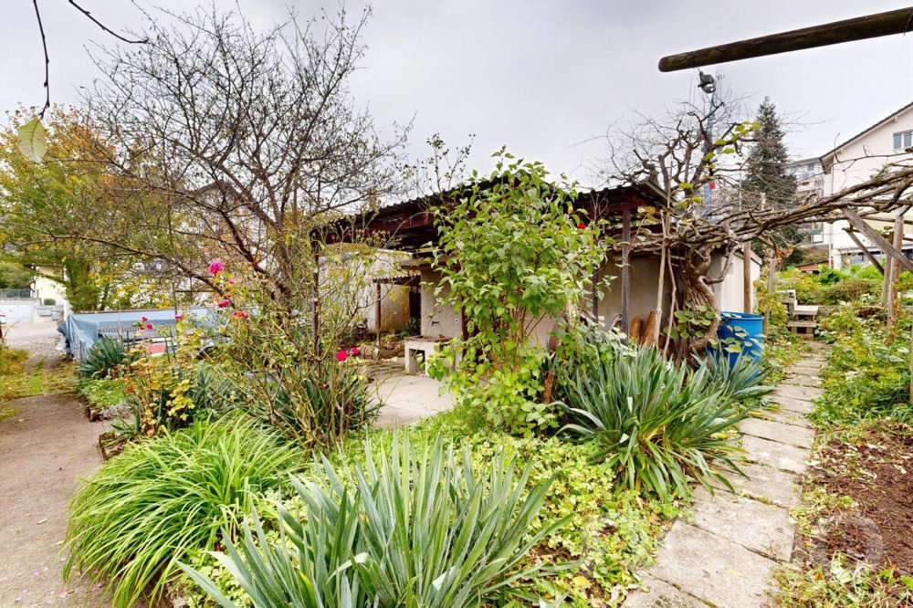 Casa di 5 locali in vendita a Umiken - immagine 1/11