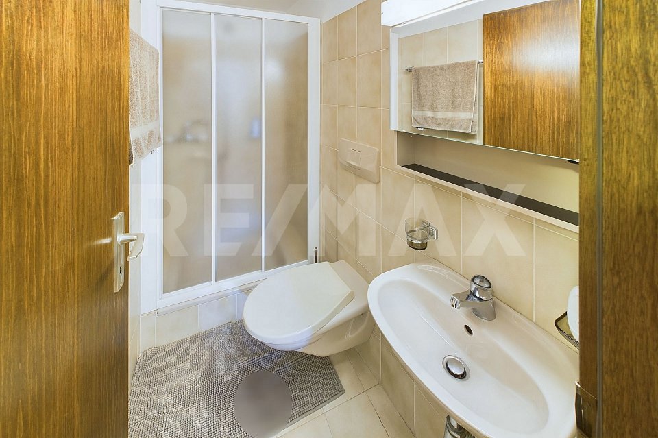 Maison 8 pièces à acheter à Viganello - image 1/13