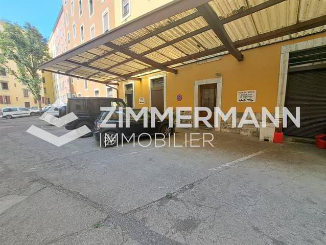 null rooms Car park, garage for rent in Ginevra - image 1/2