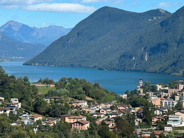 Casa di 6 locali in vendita a Montagnola - immagine 1/1