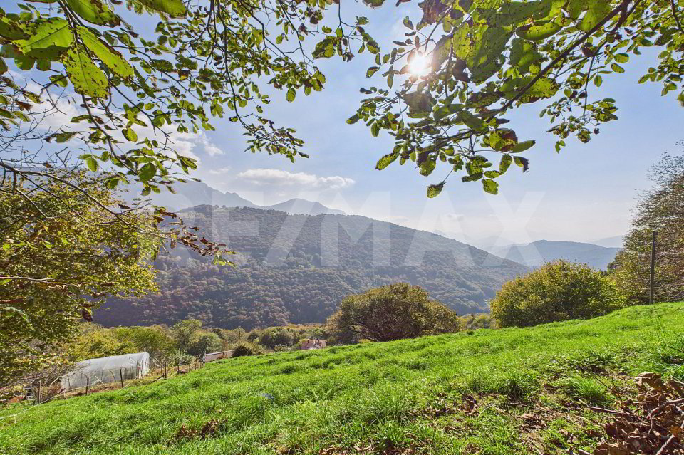 Terreno edificabile; soleggiato con vista panoramica, a circa 25 minuti da Lugano - Mehr