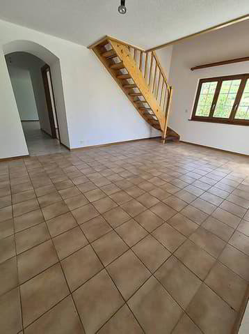 4.5 rooms Apartment to buy in Saillon - image 1/13