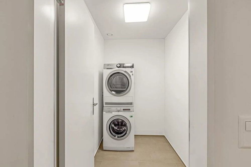 null rooms Apartment for rent in Zürich - image 1/19