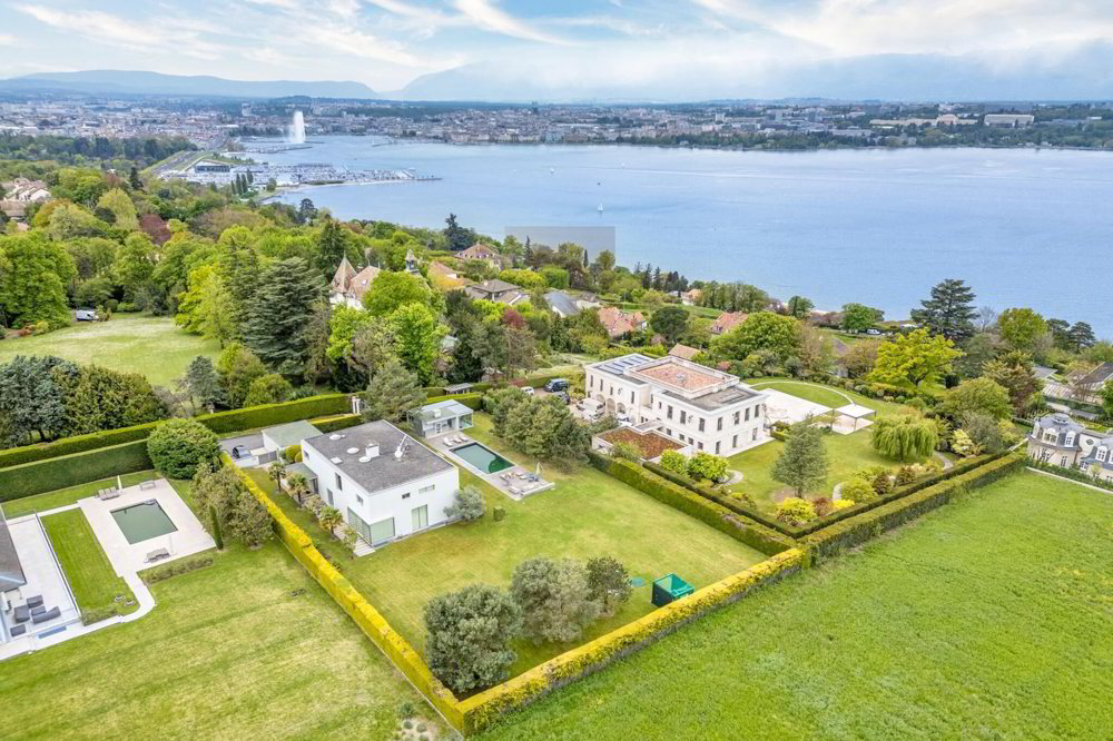 10 rooms House to buy in Cologny - image 1/9