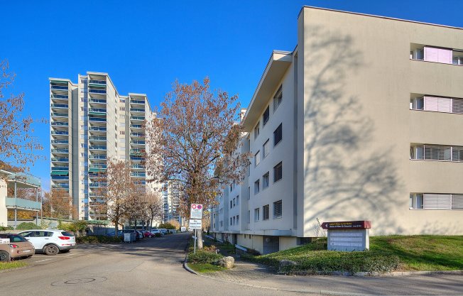 null rooms Car park, garage for rent in Brugg AG - image 1/1