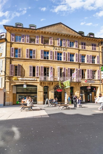 Ufficio & Commercio di null locali in affitto a Neuchâtel - immagine 1/1