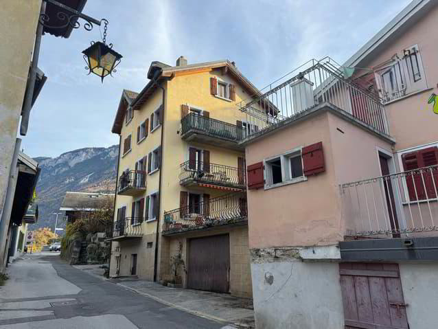 null rooms Office & Commercial to buy in Sierre - image 1/2