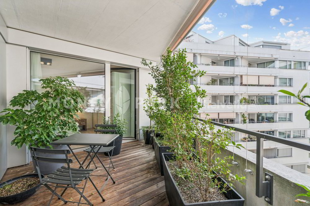 2.5 rooms Apartment to buy in Zürich - image 1/9