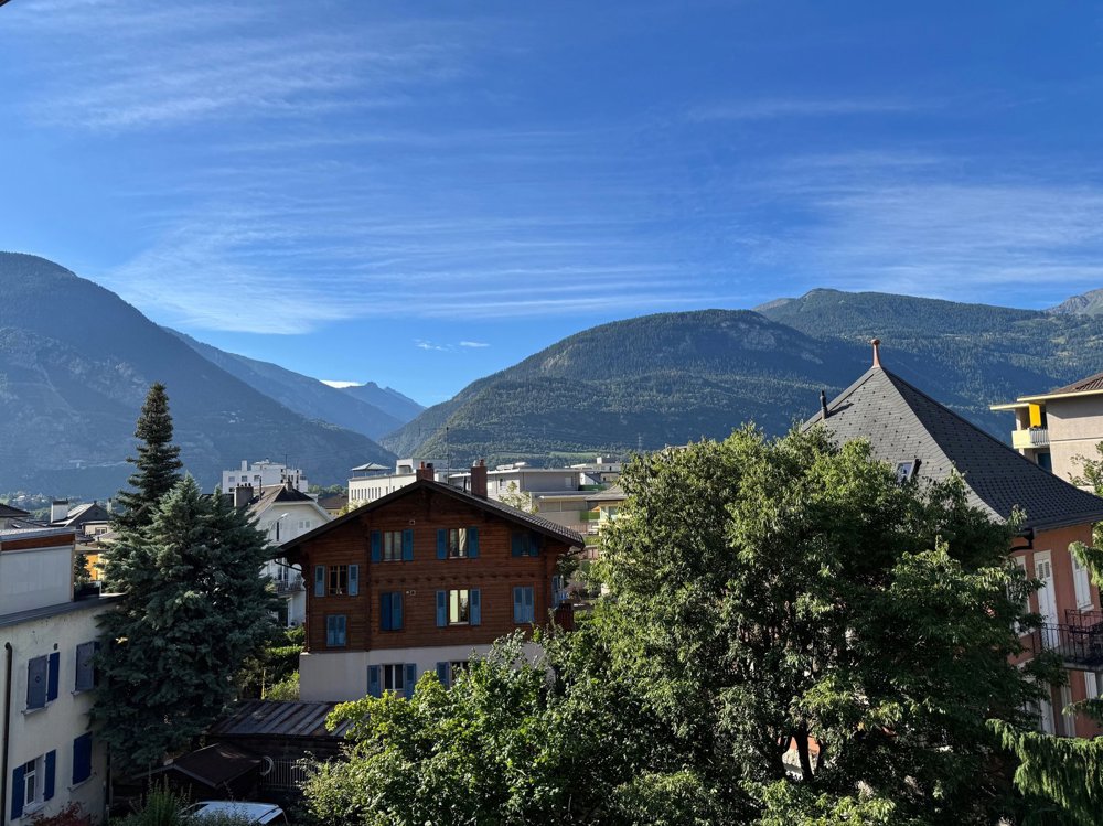 null rooms House to buy in Sierre - image 1/10
