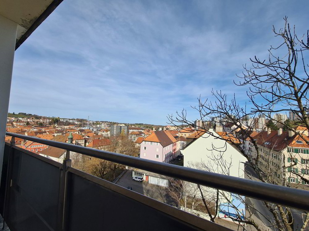 Appartamento di 3 locali in affitto a La Chaux-de-Fonds - immagine 1/8