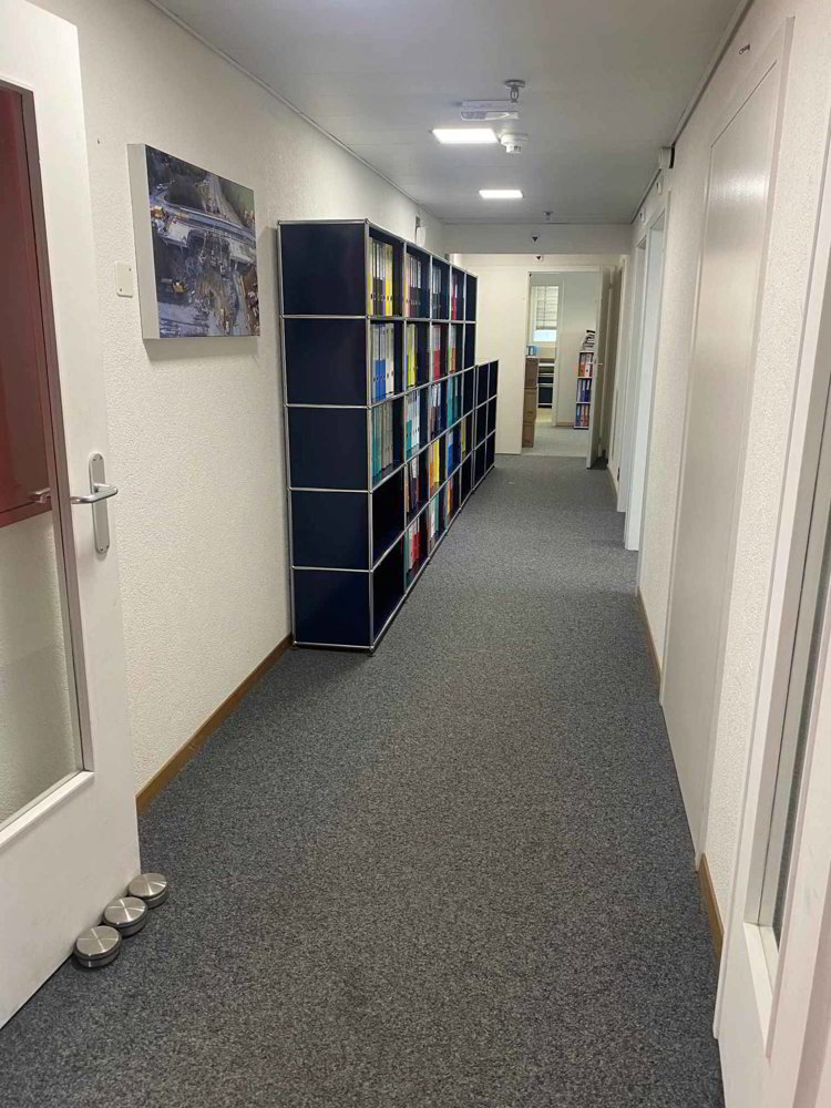 Ufficio & Commercio di 25 locali in affitto a Meyrin - immagine 1/7