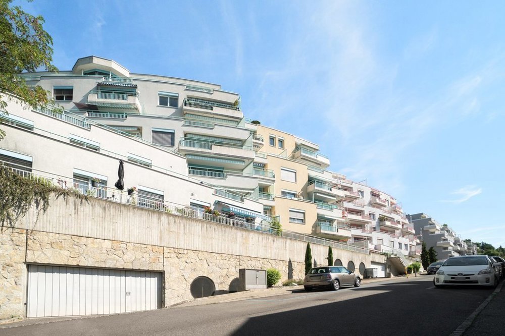 Parcheggio, garage di null locali in affitto a Neuchâtel - immagine 1/2