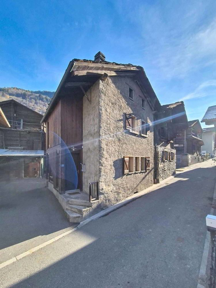Maison 4 pièces à acheter à Bruson - image 1/12