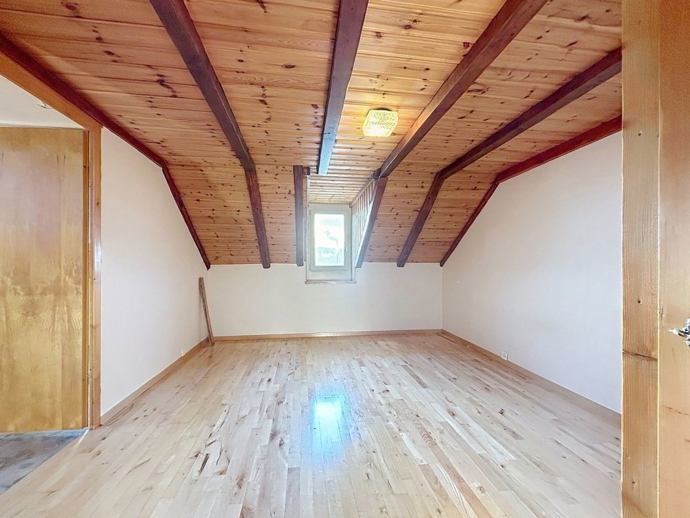 4.5 rooms Apartment to buy in La Chaux-de-Fonds - image 1/5